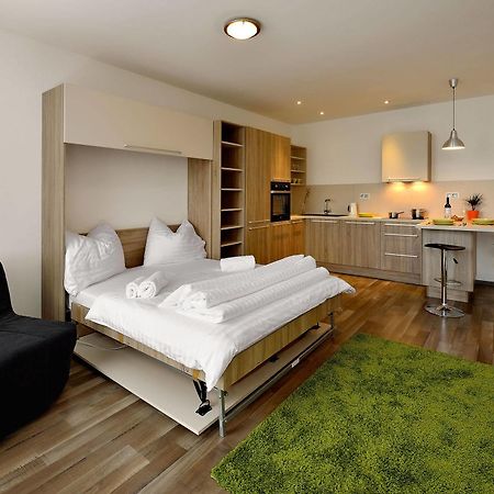 Ambiente Serviced Apartments - Dunajska Bratislava Eksteriør billede