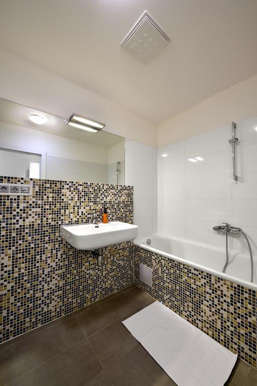 Ambiente Serviced Apartments - Dunajska Bratislava Eksteriør billede