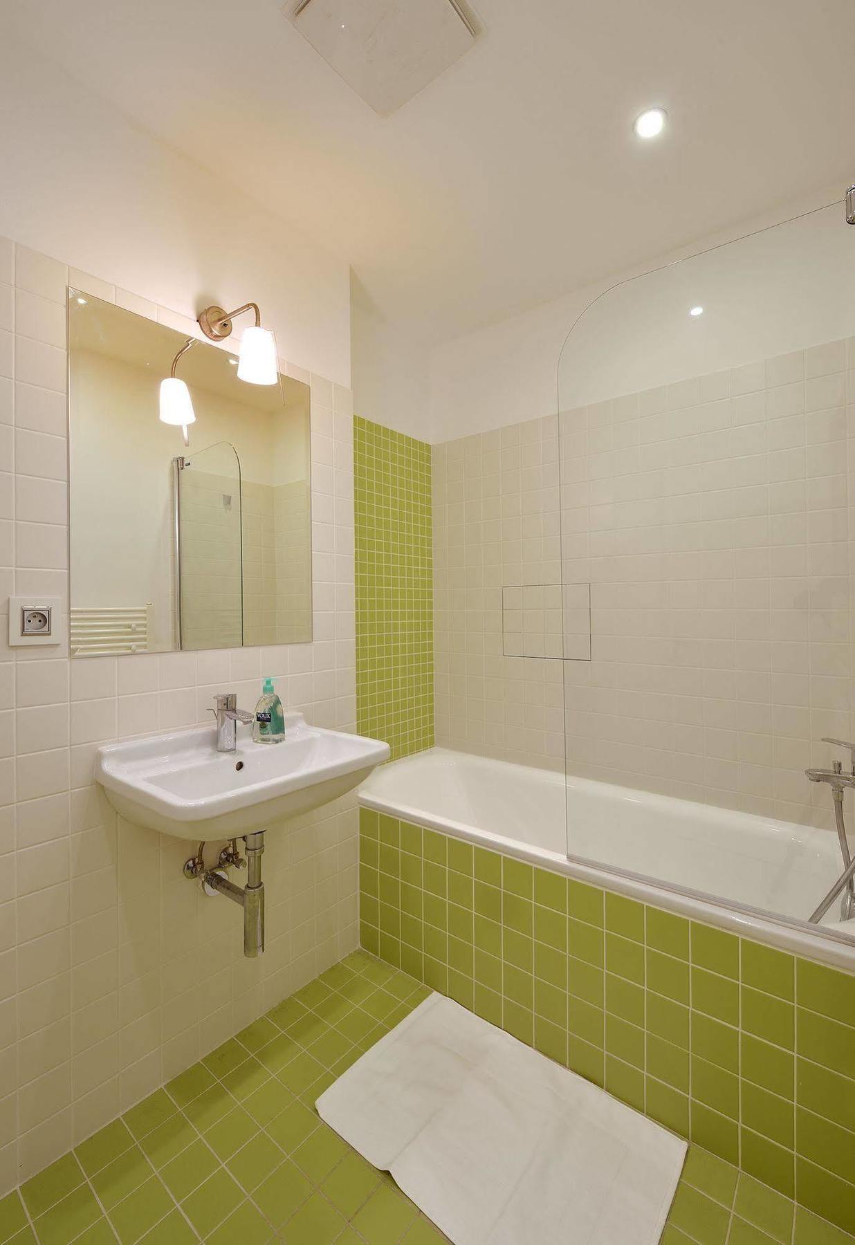 Ambiente Serviced Apartments - Dunajska Bratislava Eksteriør billede