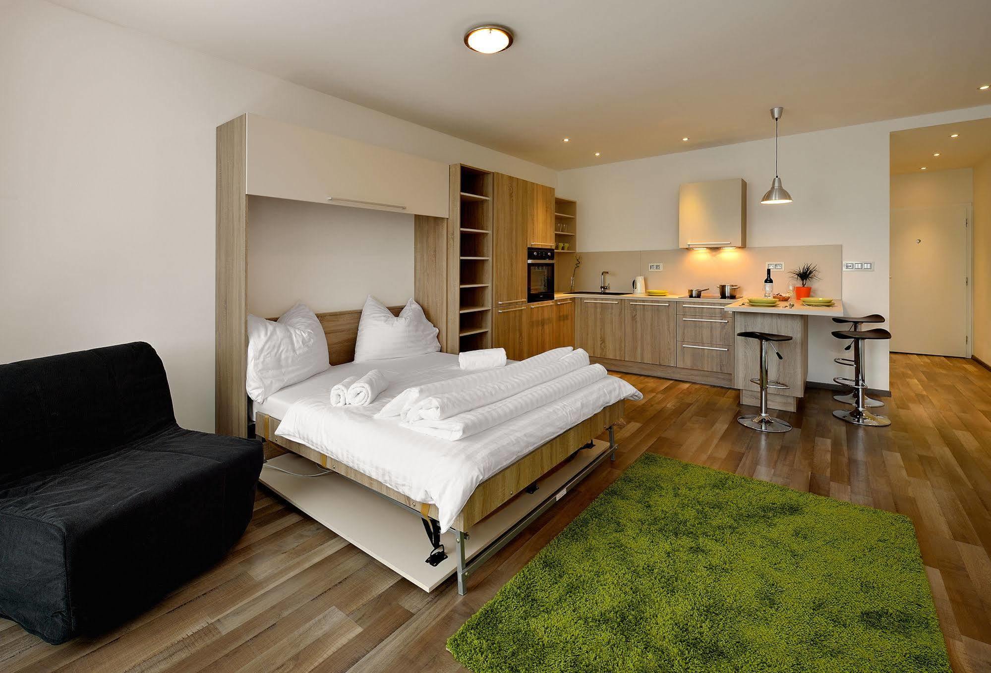 Ambiente Serviced Apartments - Dunajska Bratislava Eksteriør billede
